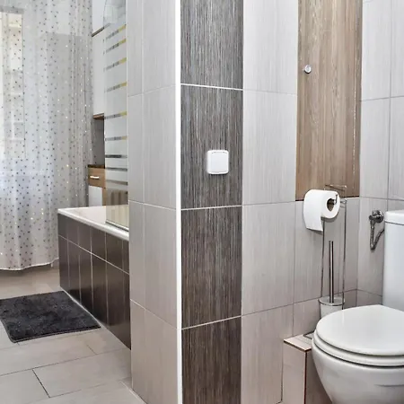 City Apartment *