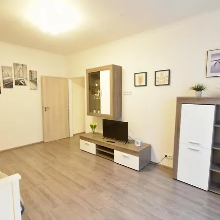 City Apartment *